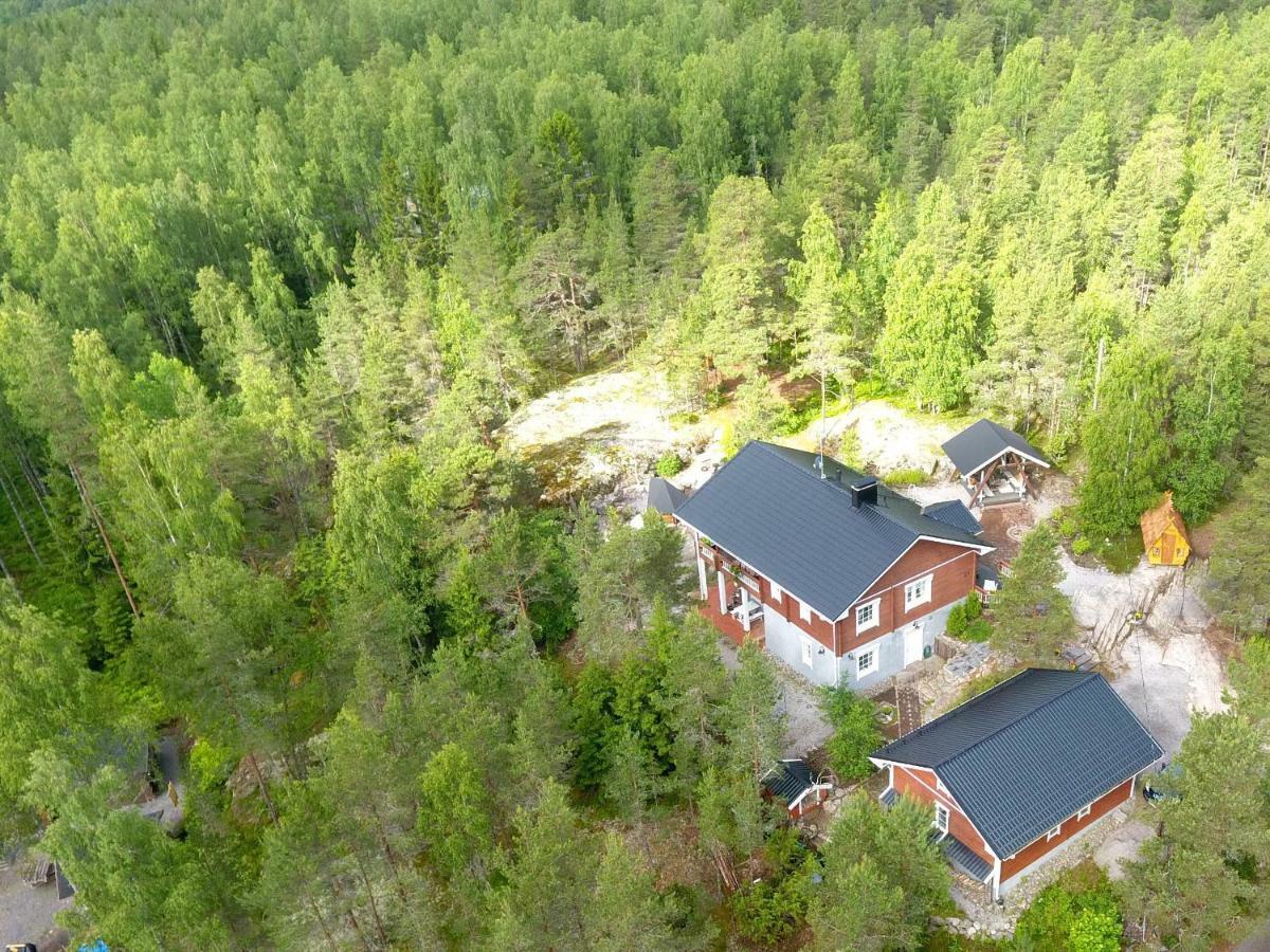 B&B Elaemys Aemmi Sauvo Exterior photo